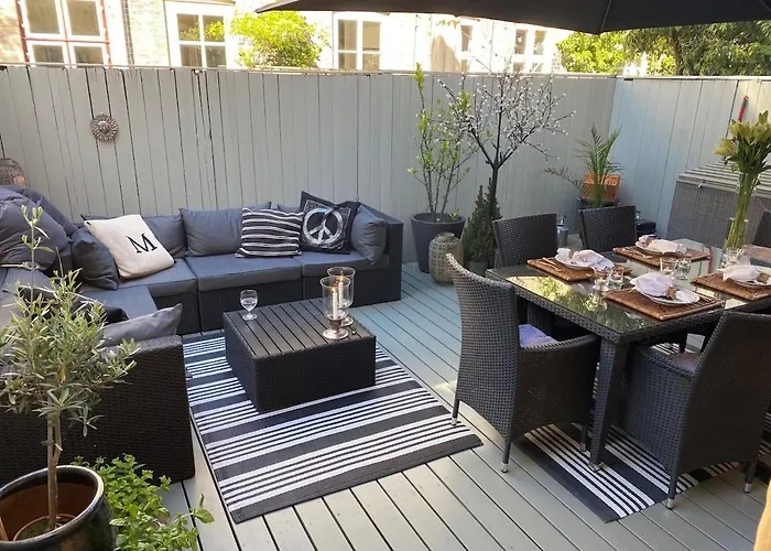 Beautiful Townhouse With A Garden In The Best Location In Copenhagen