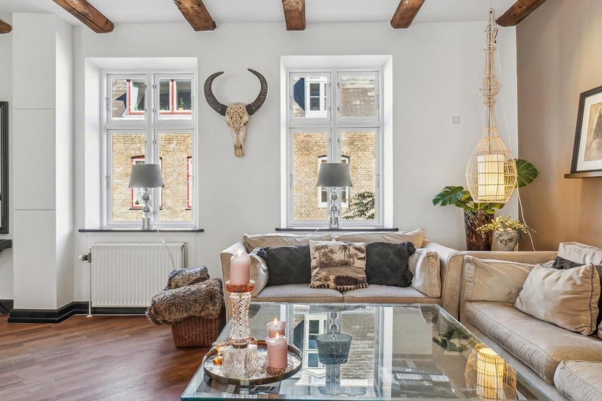 Villa Beautiful Townhouse With A Garden In The Location In Copenhagen