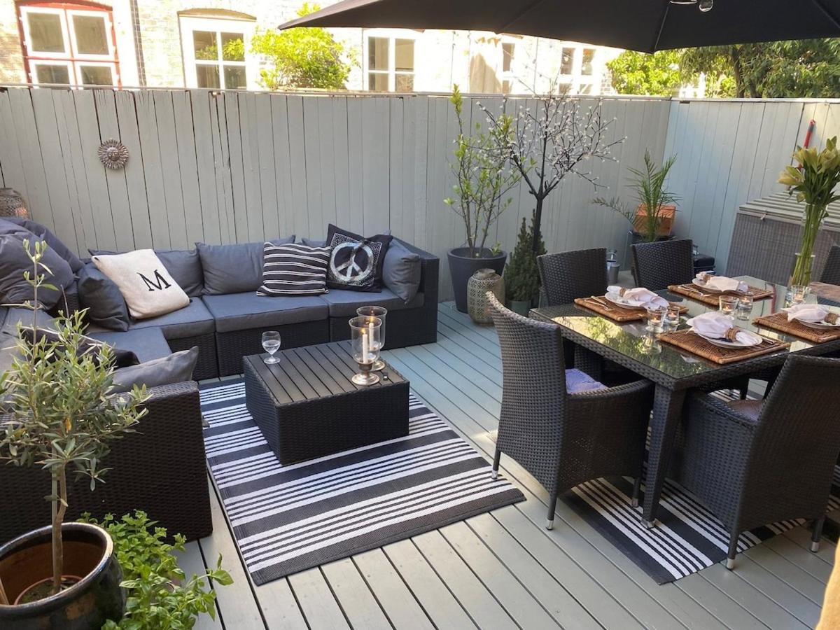 Villa Beautiful Townhouse With A Garden In The Location In *